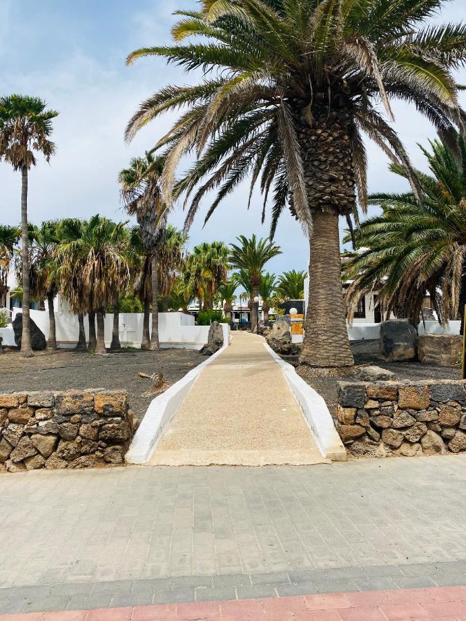Lc Bastian Marina Bungalow Costa Teguise Exterior foto